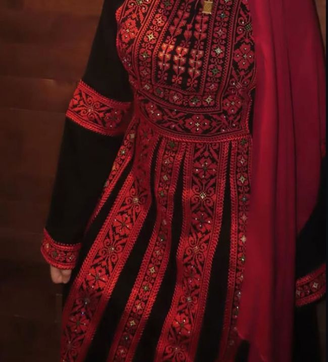 Palestinian Thobe