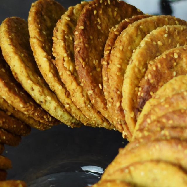 Barazek (Sesame Cookies)