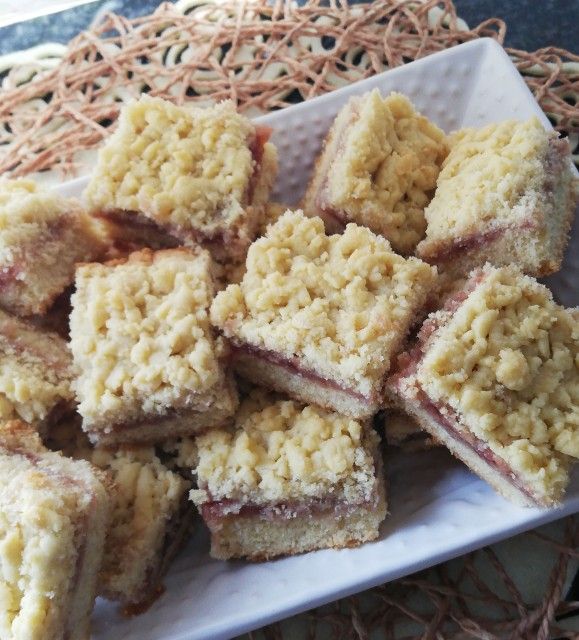 Mabrousha (Grated Jam Tart)